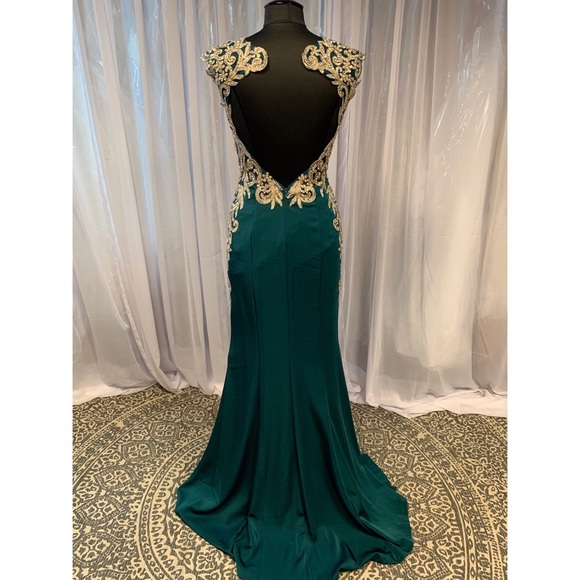 sachin and babi light blue dress Affordable Designer-Look Prom Dresses on Amazon with Corset Details &  Dramatic Skirts main image 1